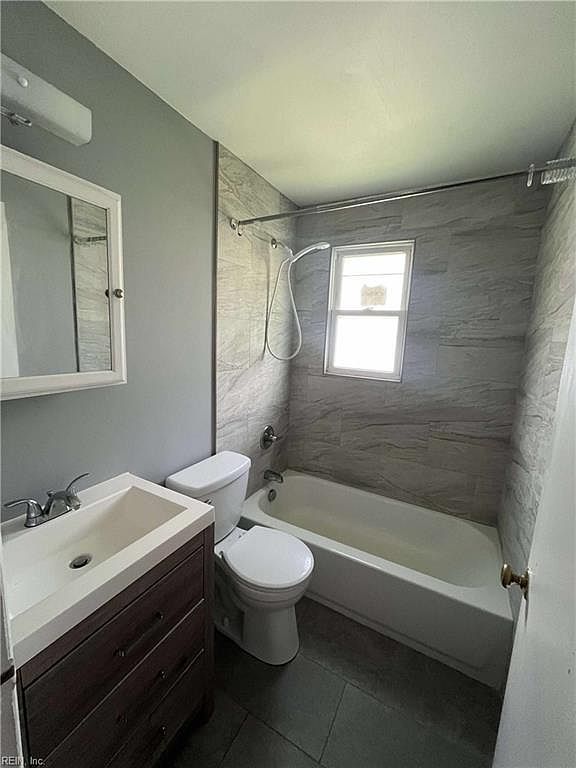 2508 Middle Ave Norfolk, VA 23504 - Thumbnail 2