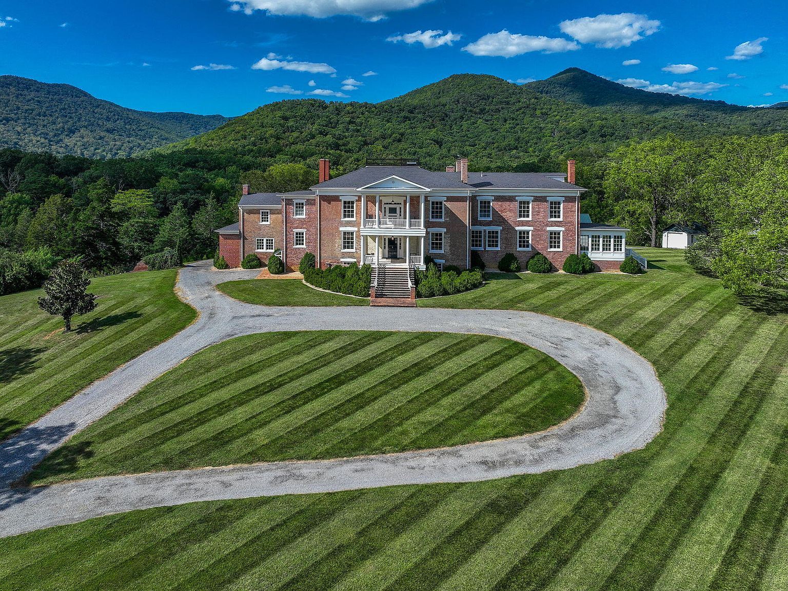 1066 Greyledge Rd Buchanan, VA 24066 - Thumbnail 2