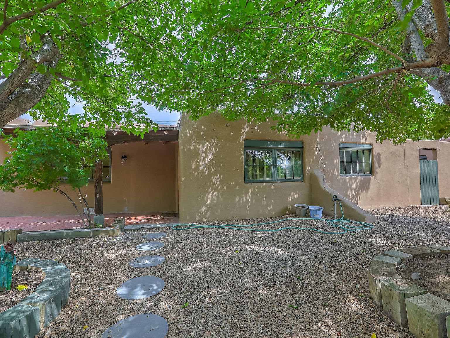 616 17th St NW Albuquerque, NM 87104 - Thumbnail 2