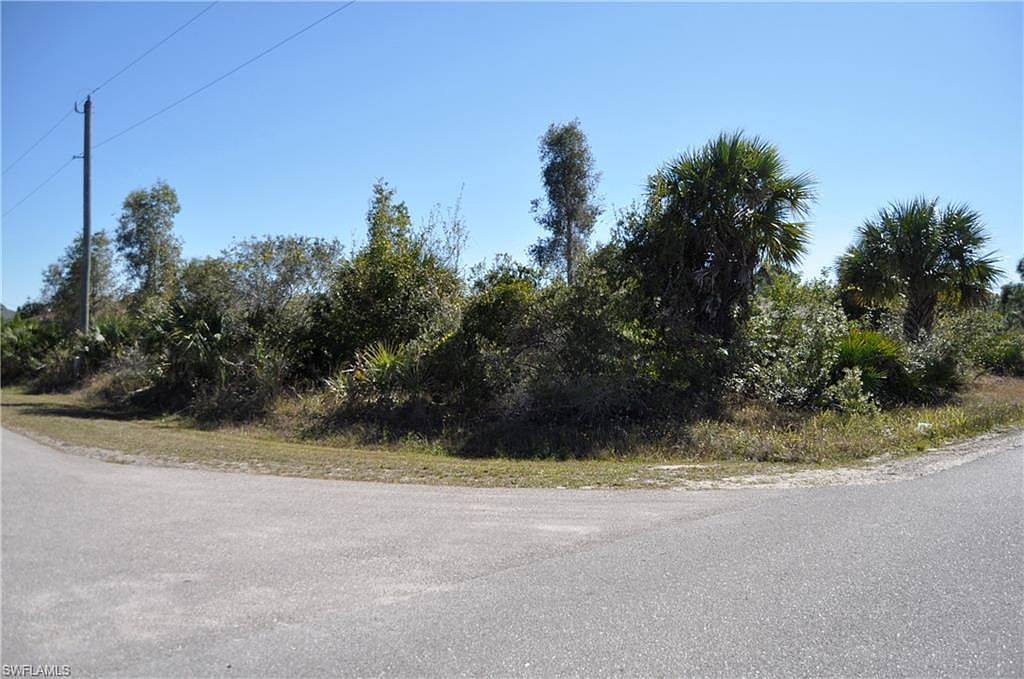 3115 53rd St W Lehigh Acres, FL 33971 - Thumbnail 2