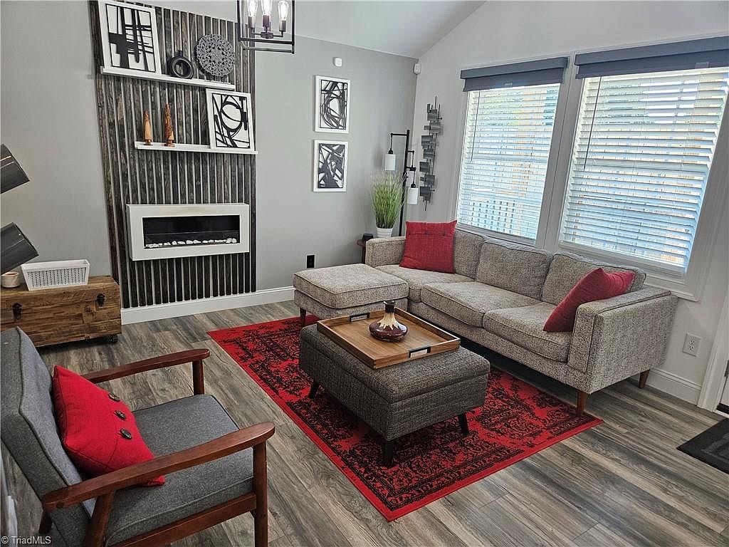 505 Kent Ct High Pt, NC 27260 - Thumbnail 2