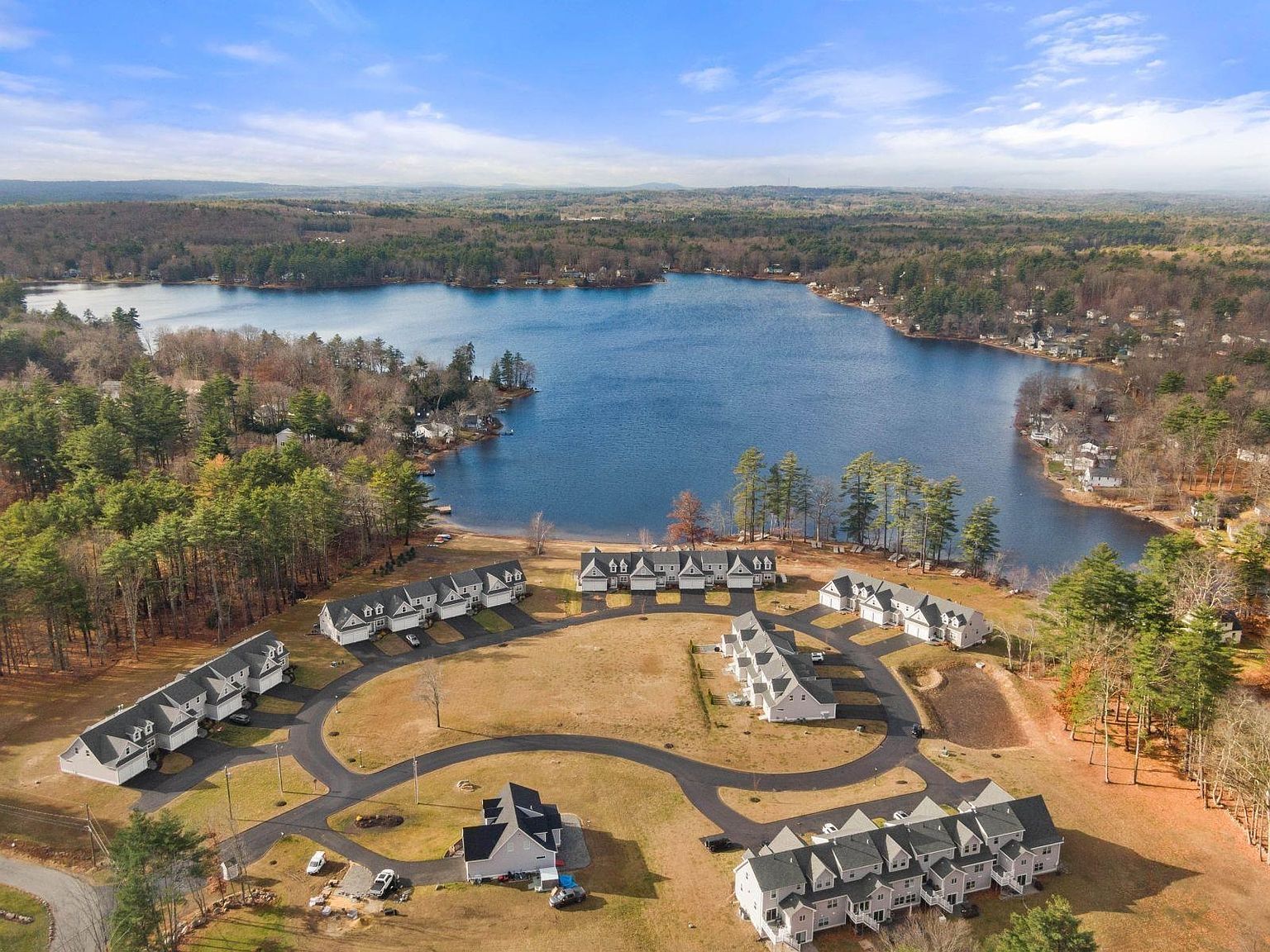 20 Kibrel Ct Sandown, NH 03873 - Thumbnail 2