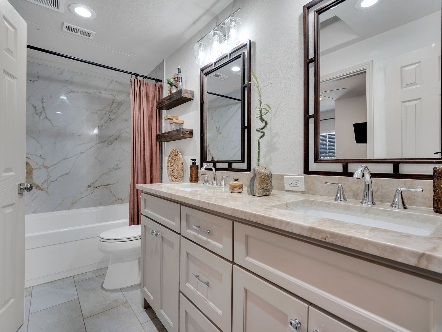 5619 Preston Oaks Rd APT 802 Dallas, TX 75254 - Thumbnail 2