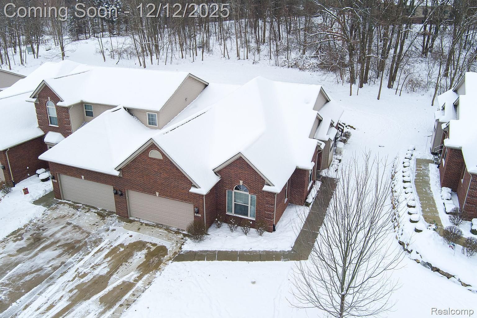 9573 Kingsway Cir Clarkston, MI 48348 - Thumbnail 2
