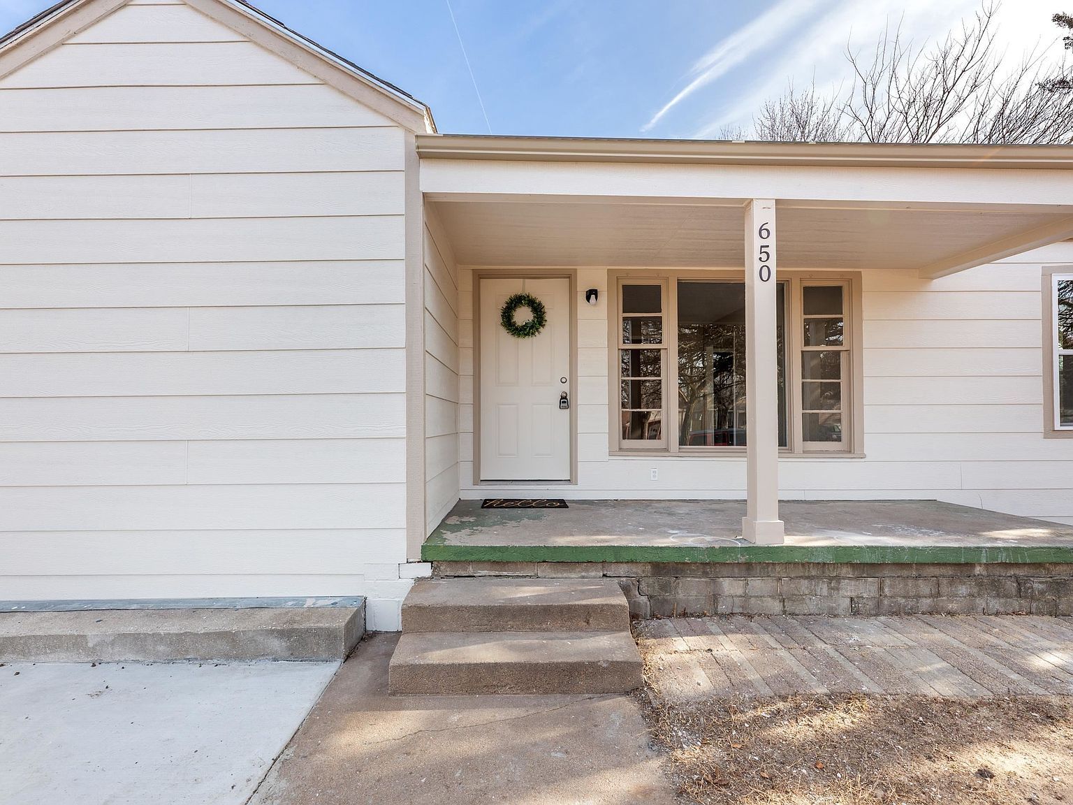 650 N Battin Ave Wichita, KS 67208 - Thumbnail 2
