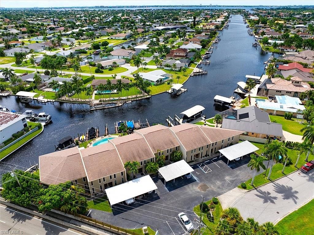 4803 SW Santa Barbara Ct APT 2 Cape Coral, FL 33914 - Thumbnail 2