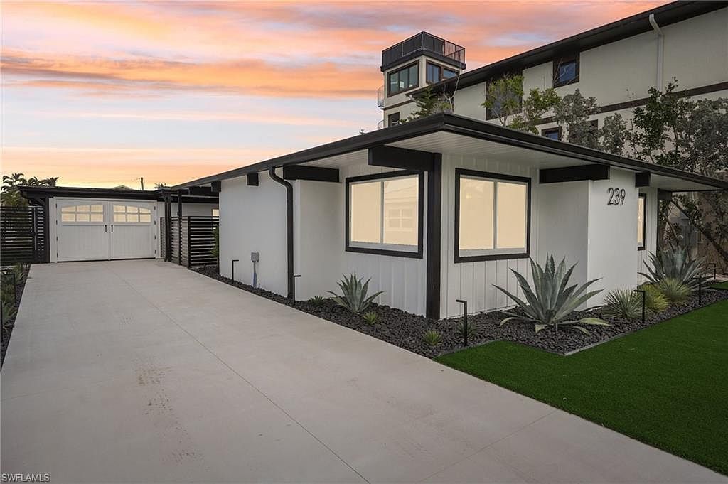 239 Curlew St Fort Myers Beach, FL 33931 - Thumbnail 2