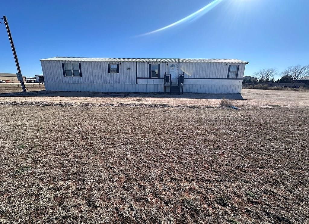 691 Private Road 204 #D Seminole, TX 79360 - Thumbnail 2