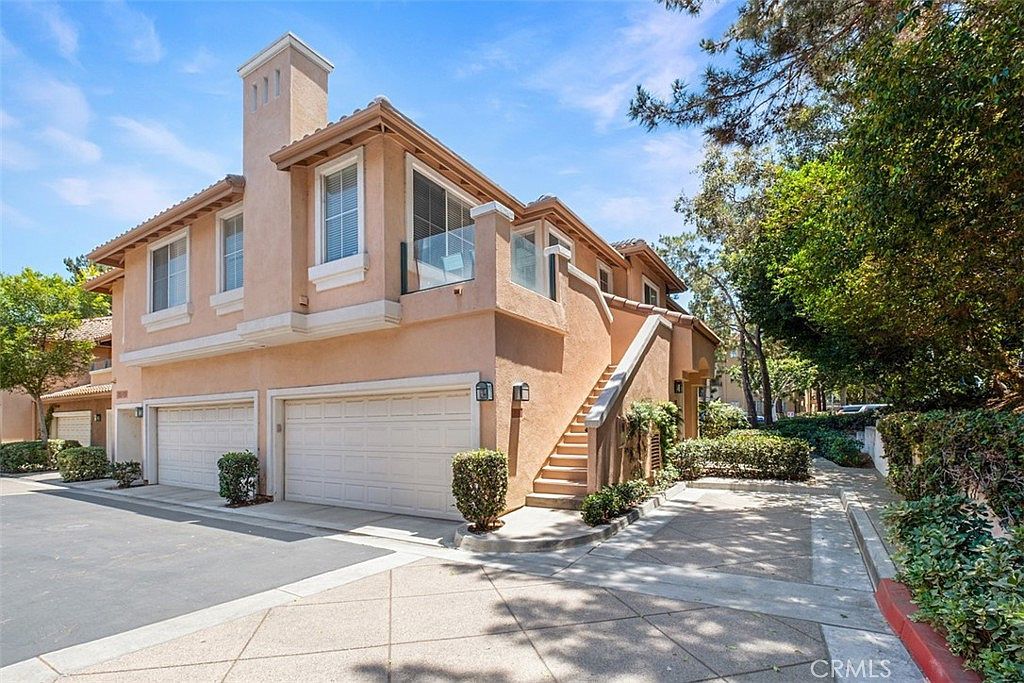 709 Solvay Aisle Irvine, CA 92606, 92606