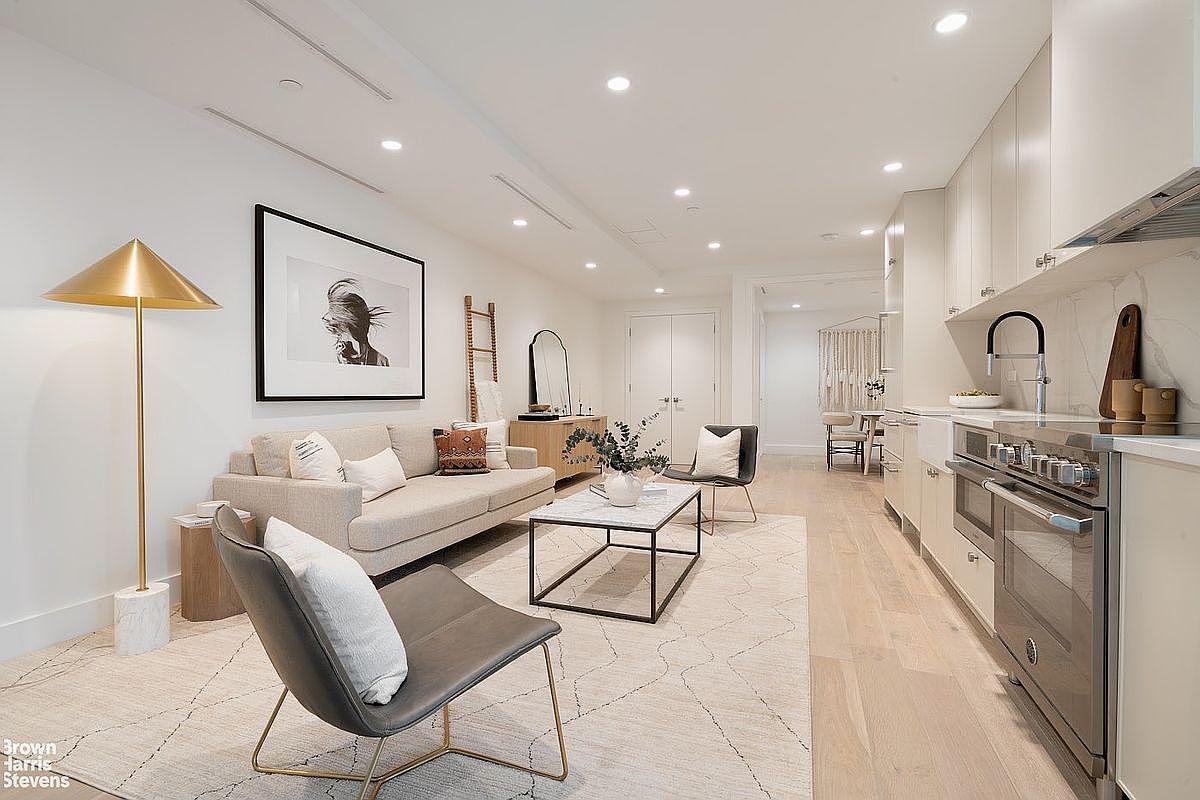 319 Prospect Pl UNIT GARDEN Brooklyn, NY 11238 - Thumbnail 2