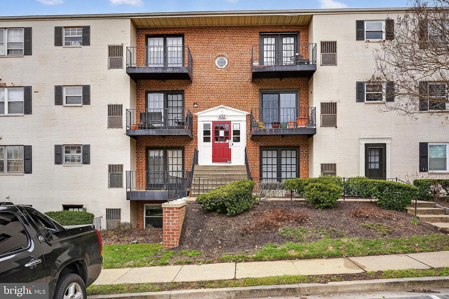 432 N Armistead St APT 203 Alexandria, VA 22312  | Condominium
