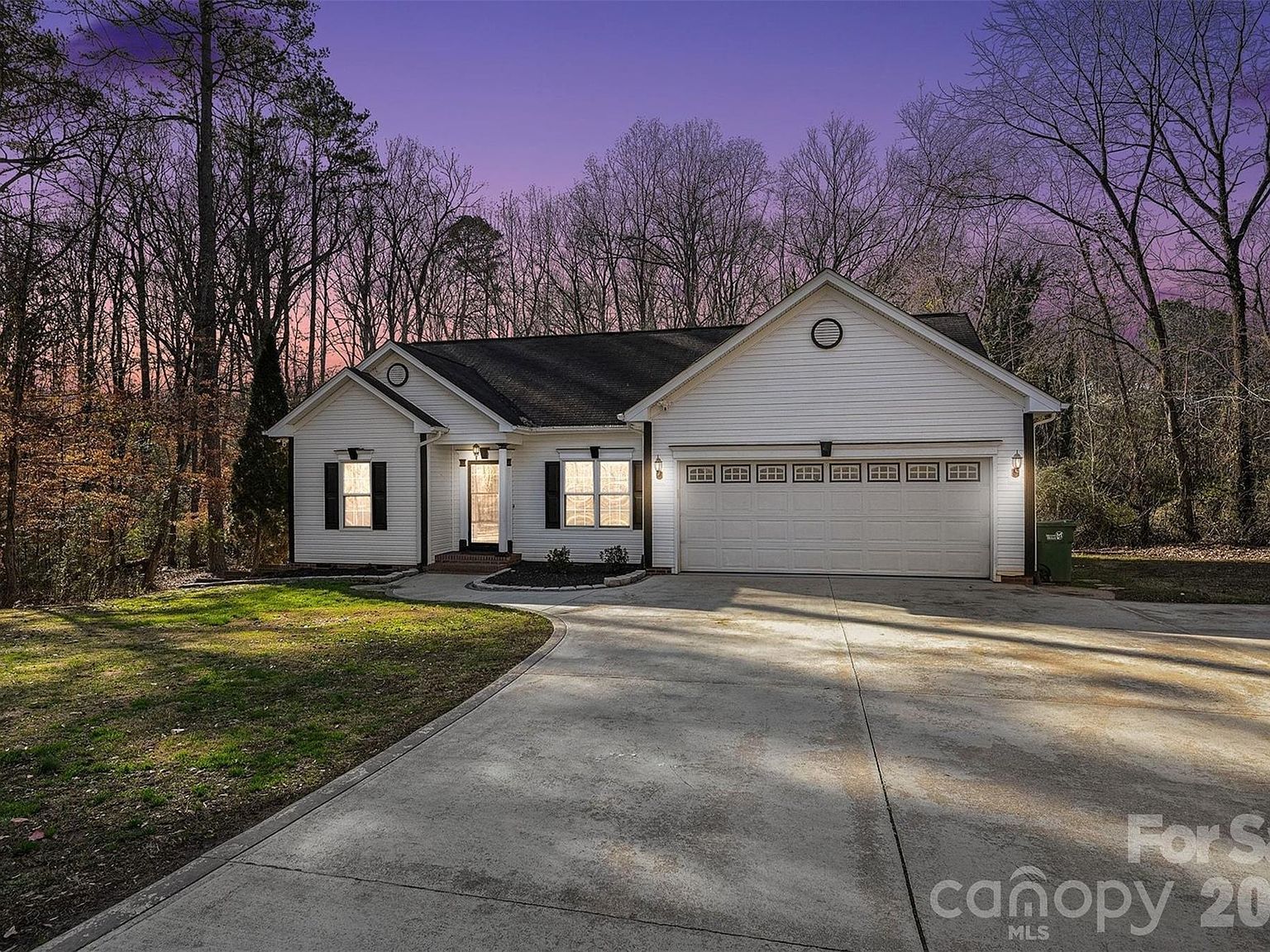781 Woodlawn Ave Mount Holly, NC 28120 - Thumbnail 2