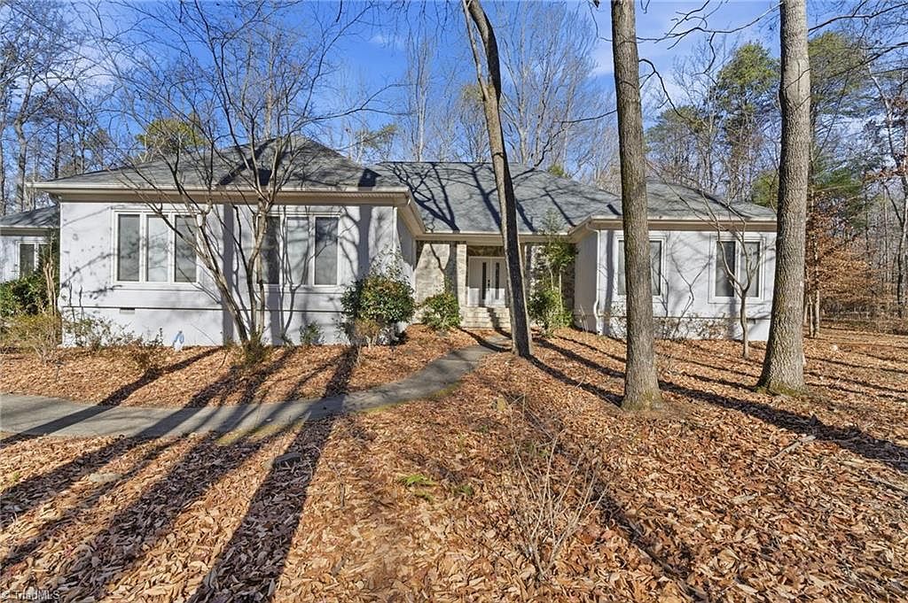 2400 Hunters Crossing Trl Summerfield, NC 27358 - Thumbnail 2