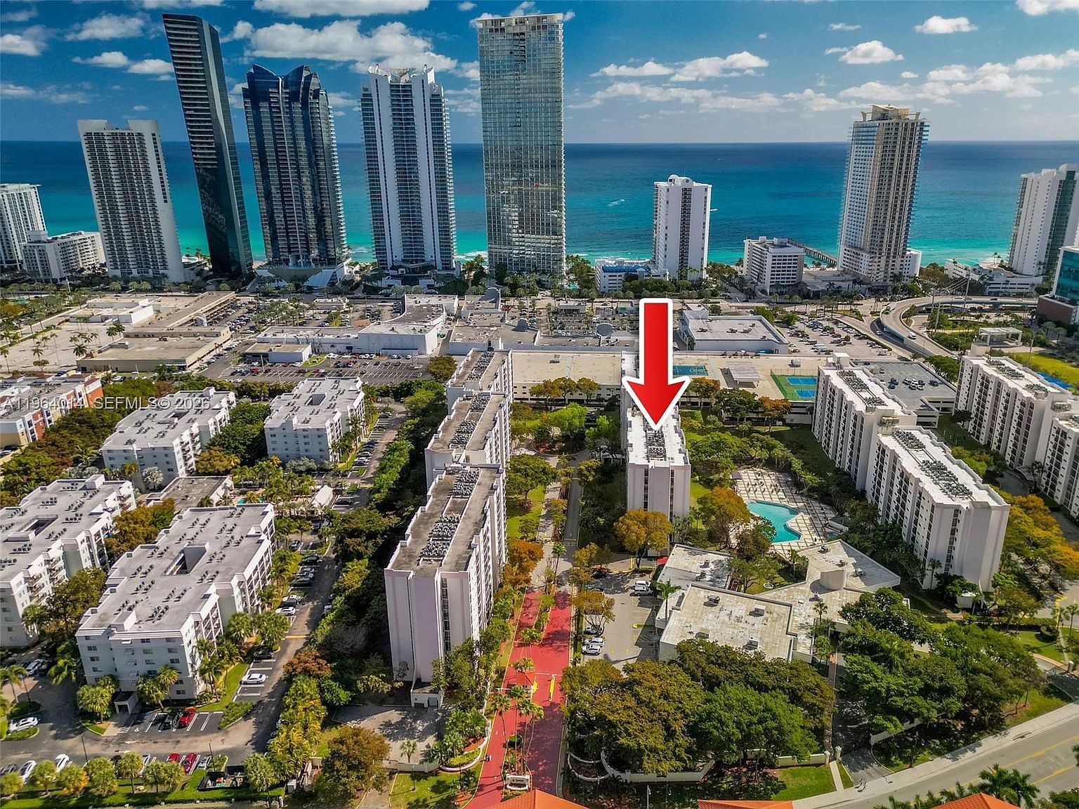 17011 N Bay Rd APT 101 Sunny Isles Beach, FL 33160 - Thumbnail 2