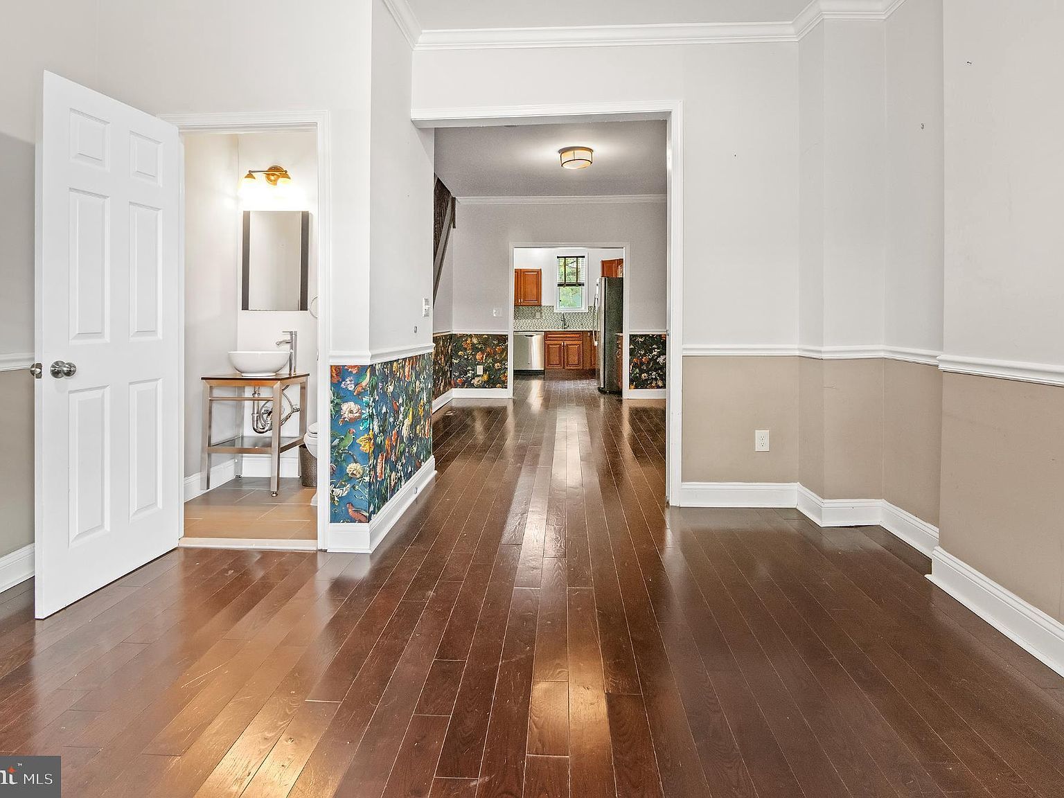 348 Whitridge Ave Baltimore, MD 21218 - Thumbnail 2