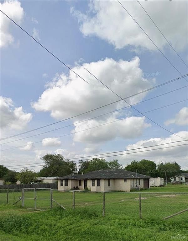 21945 Jim St San Benito, TX 78586 - Thumbnail 2