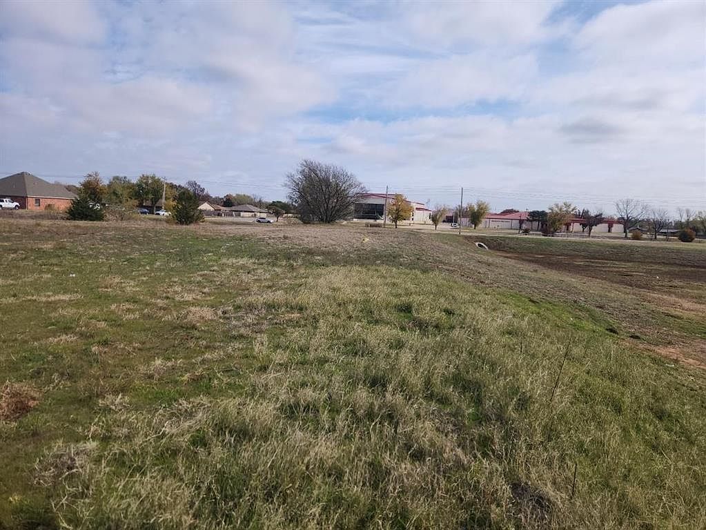 N Washington St LOT 1 Weatherford, OK 73096 - Thumbnail 2