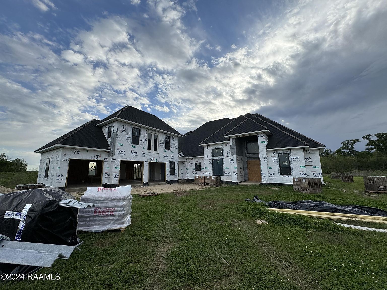 110 Trailing Oaks Dr Youngsville, LA 70592  | Single Family