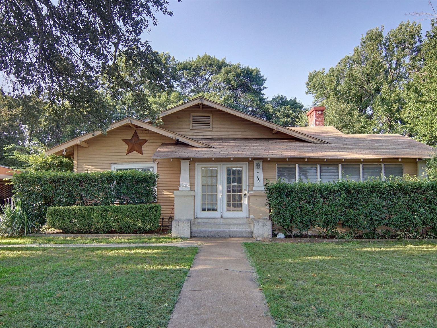 700 South St Graham, TX 76450 - Thumbnail 2