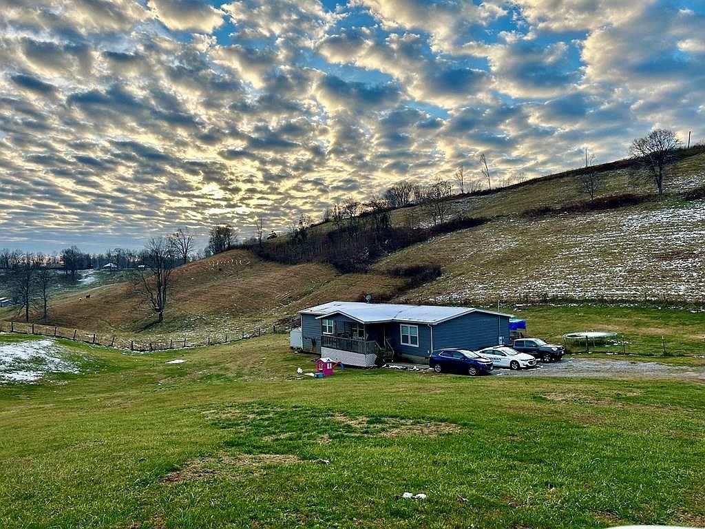 2091 Porter Hollow Rd Castlewood, VA 24224 - Thumbnail 2