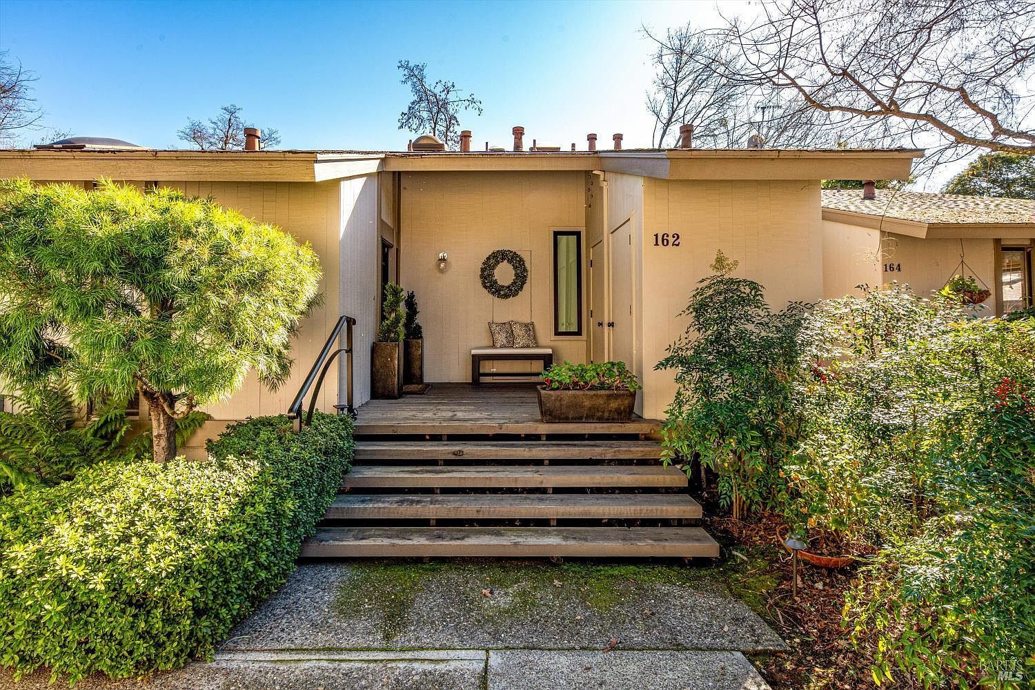 162 Bonnie Brook Dr Napa, CA 94558  | Condominium