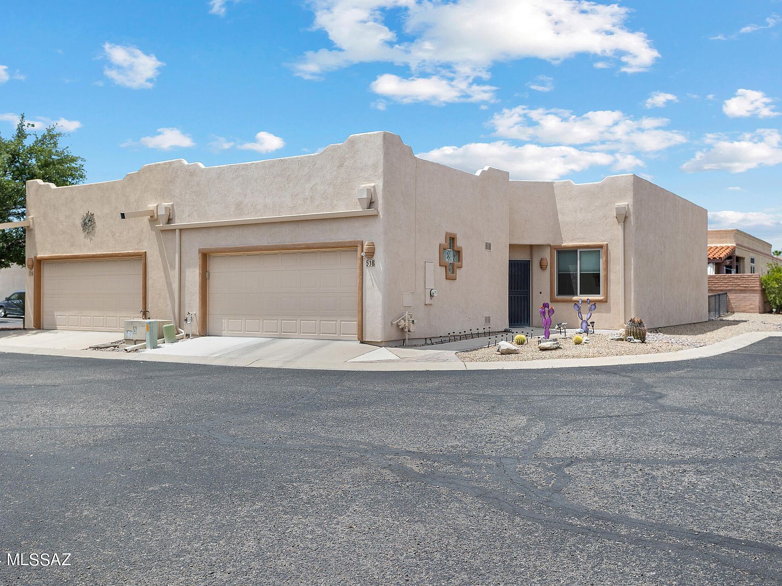 518 W Parkwood Ct Green Valley, AZ 85614 - Thumbnail 2