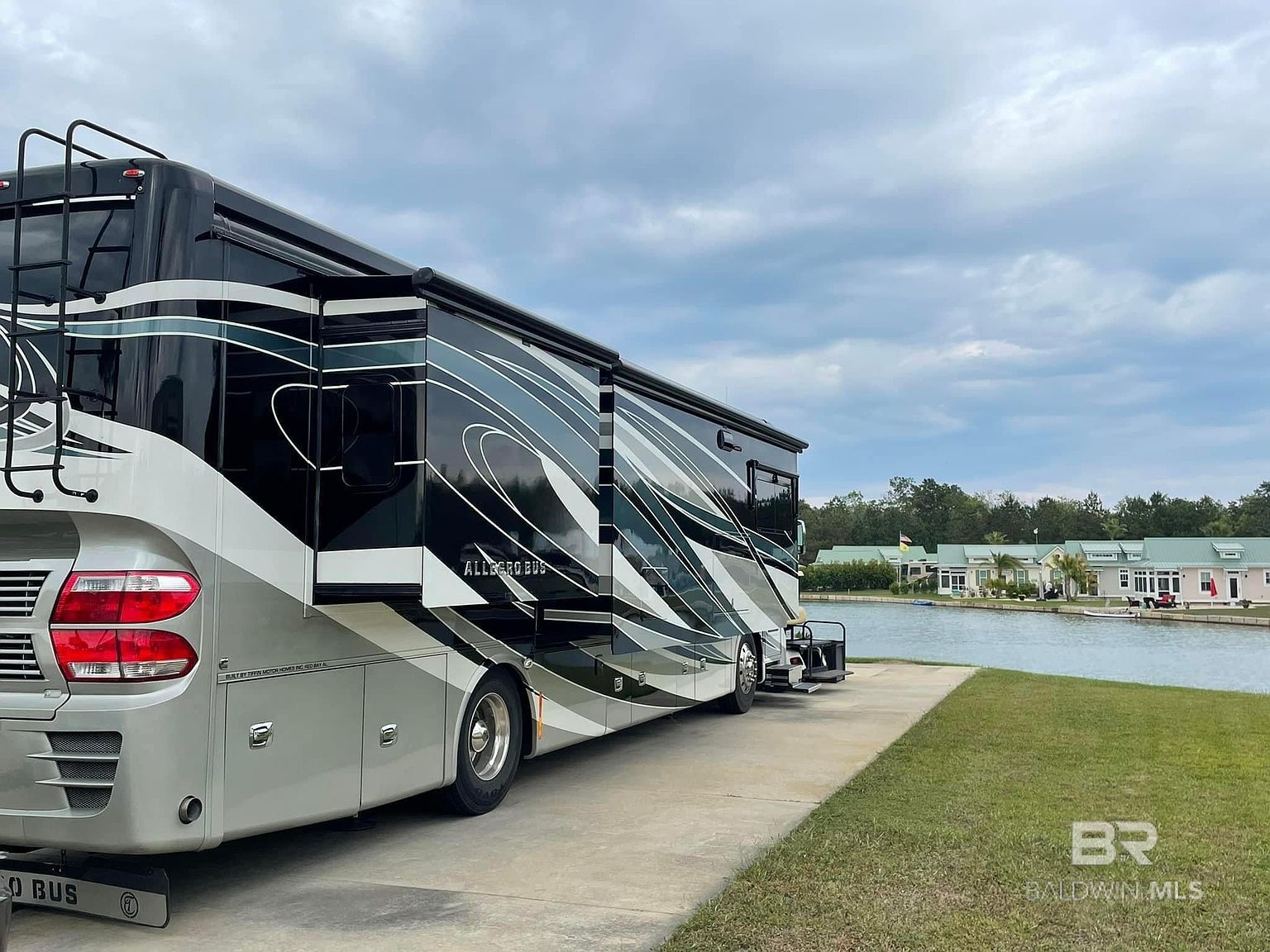 11986 Raptor Ct #67 Elberta, AL 36530 - Thumbnail 2