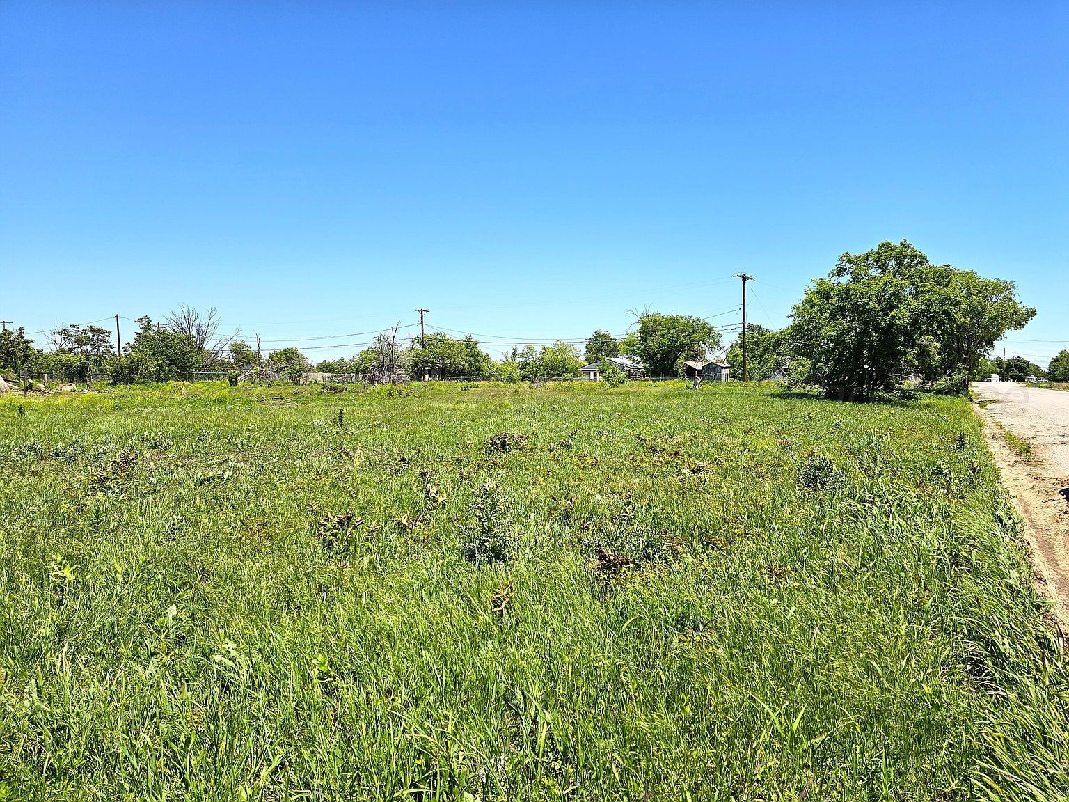 849 S Gray St Pampa, TX 79065 - Thumbnail 2
