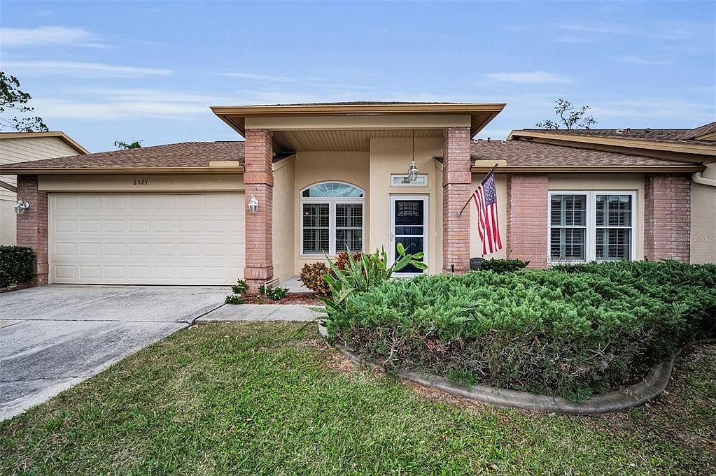 6525 Pine Walk Dr New Port Richey, FL 34655 - Thumbnail 2