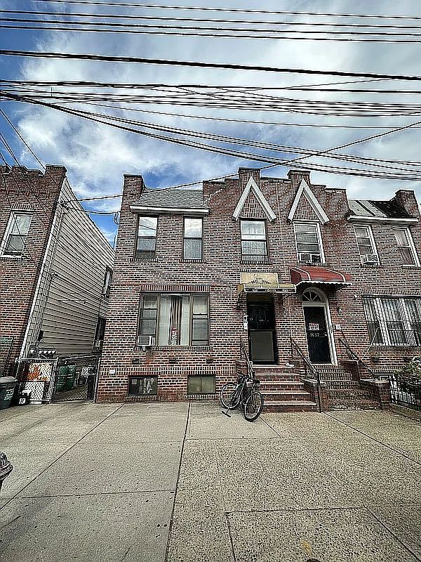 1635 83rd St Brooklyn, NY 11214 - Thumbnail 2