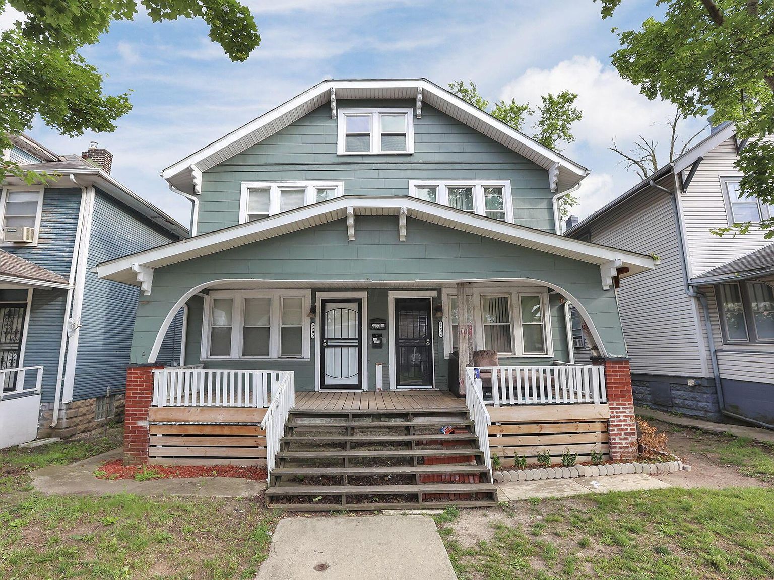 2205-2207 Sullivant Ave Columbus, OH 43223 - Thumbnail 2