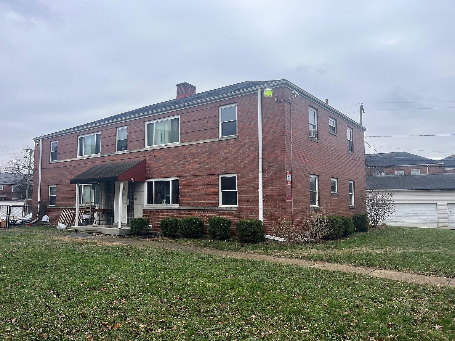 39 N Hampton Rd Columbus, OH 43213  | Multi Family