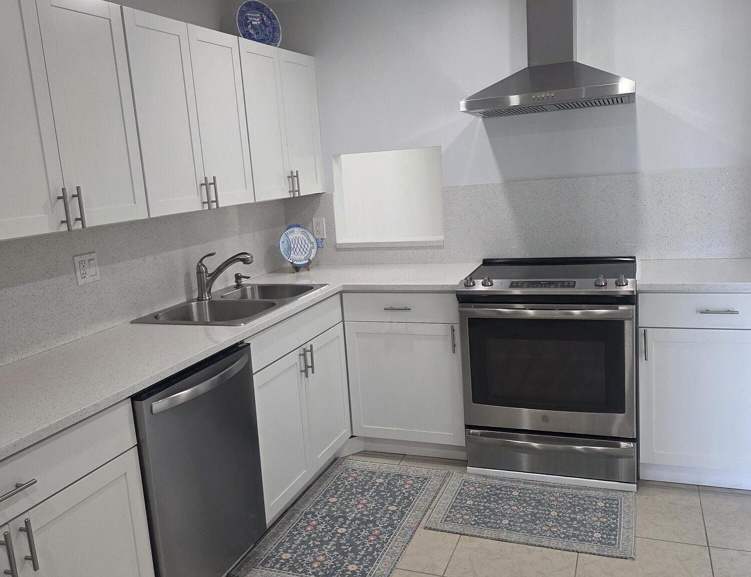 2886 Fernley Dr E APT 40 West Palm Beach, FL 33415 - Thumbnail 2