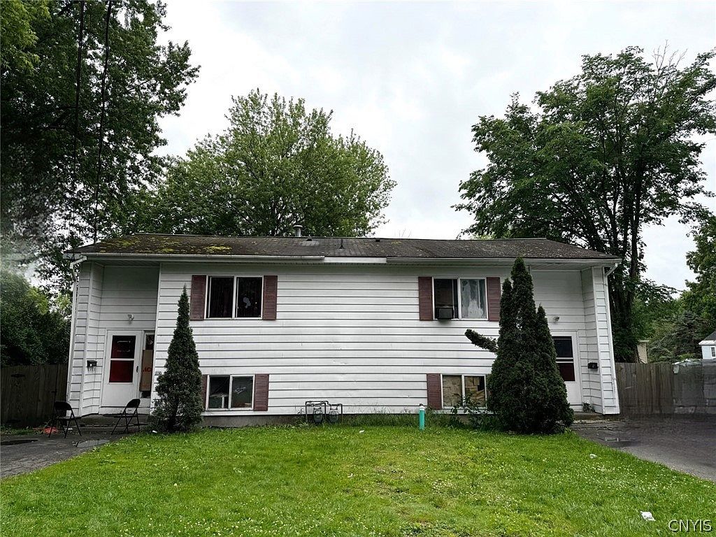 1027-1029 Elwood St Rome, NY 13440 - Thumbnail 2