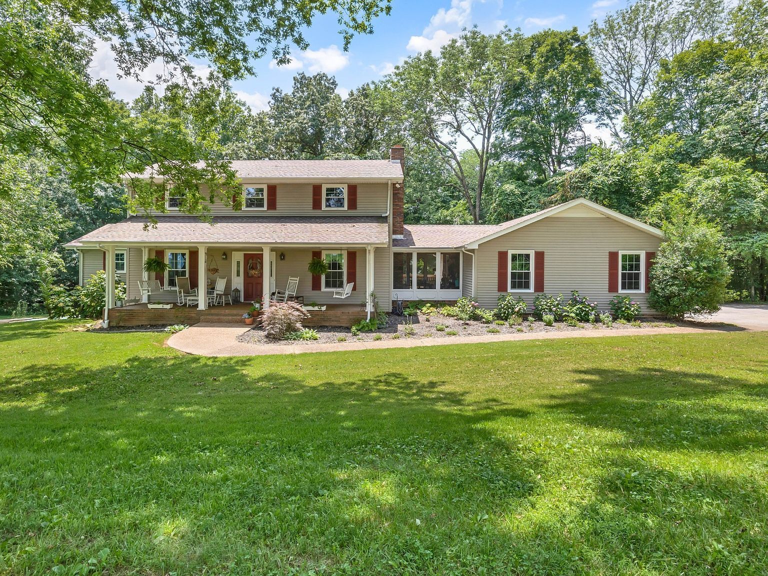 1330 Barkley Hills Cir Clarksville, TN 37040 - Thumbnail 2