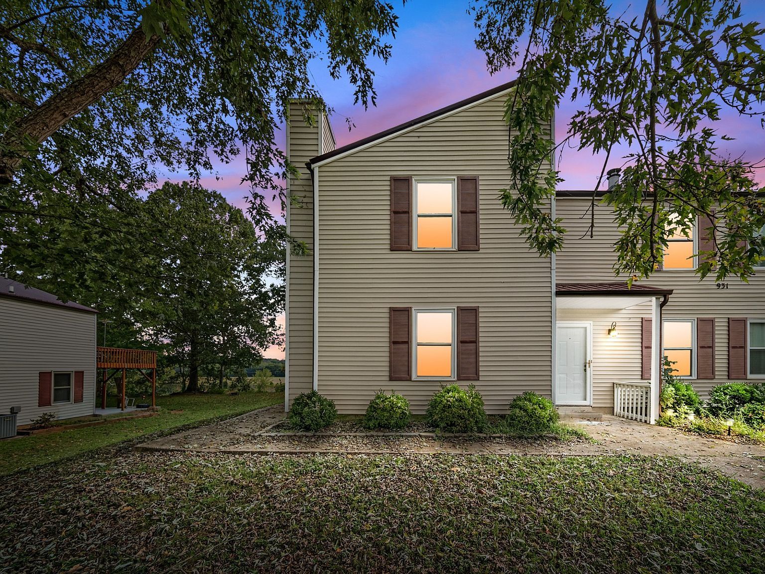 931 Kingsbury Dr APT A Clarksville, TN 37040 - Thumbnail 2