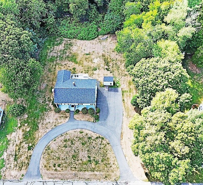 6 Weetamoe Dr Assonet, MA 02702 - Thumbnail 2