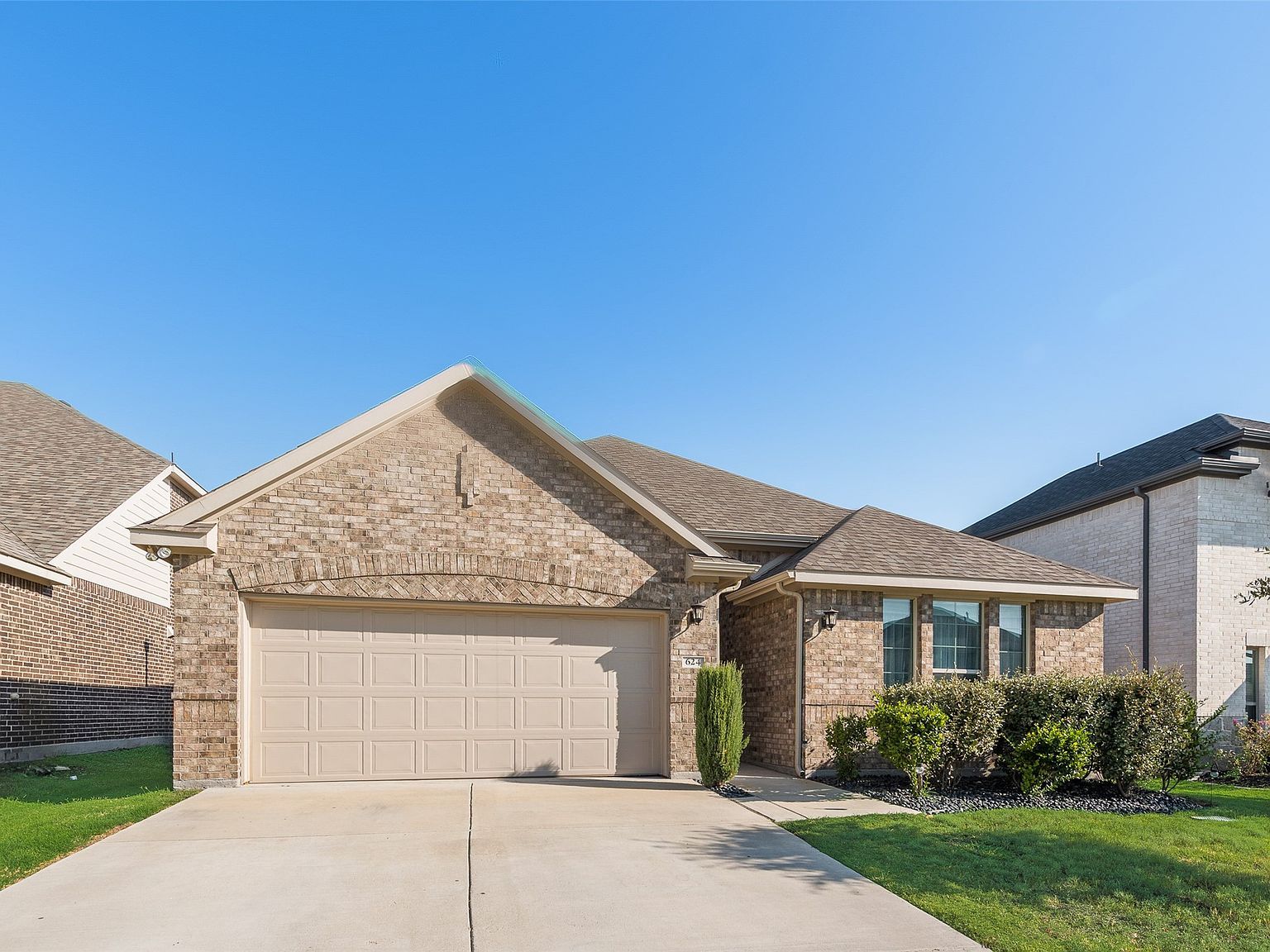 624 Hazeltine Rd Red Oak, TX 75154 - Thumbnail 2