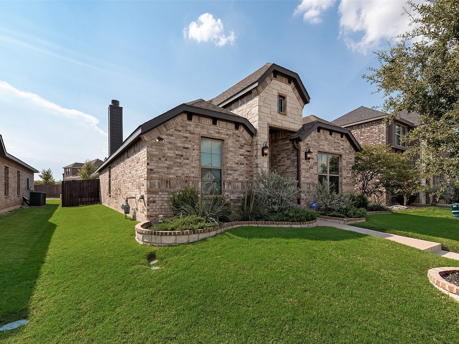 1673 Vista Way Waxahachie, TX 75165 - Thumbnail 2