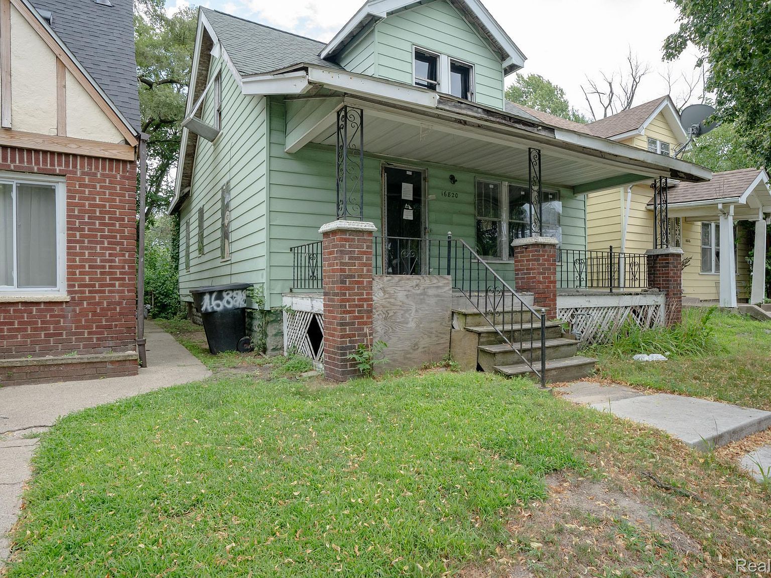 16820 Santa Rosa Dr Detroit, MI 48221 - Thumbnail 2