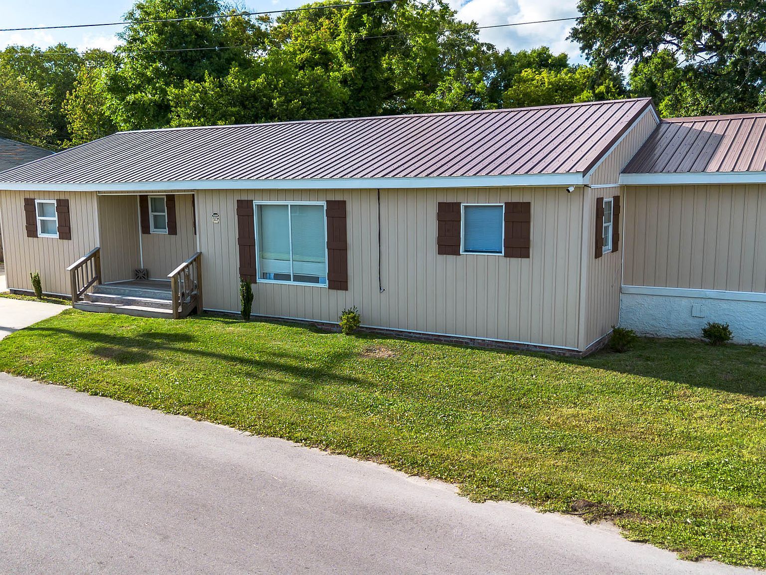 1413 31st Ave Gulfport, MS 39501  | Single Family