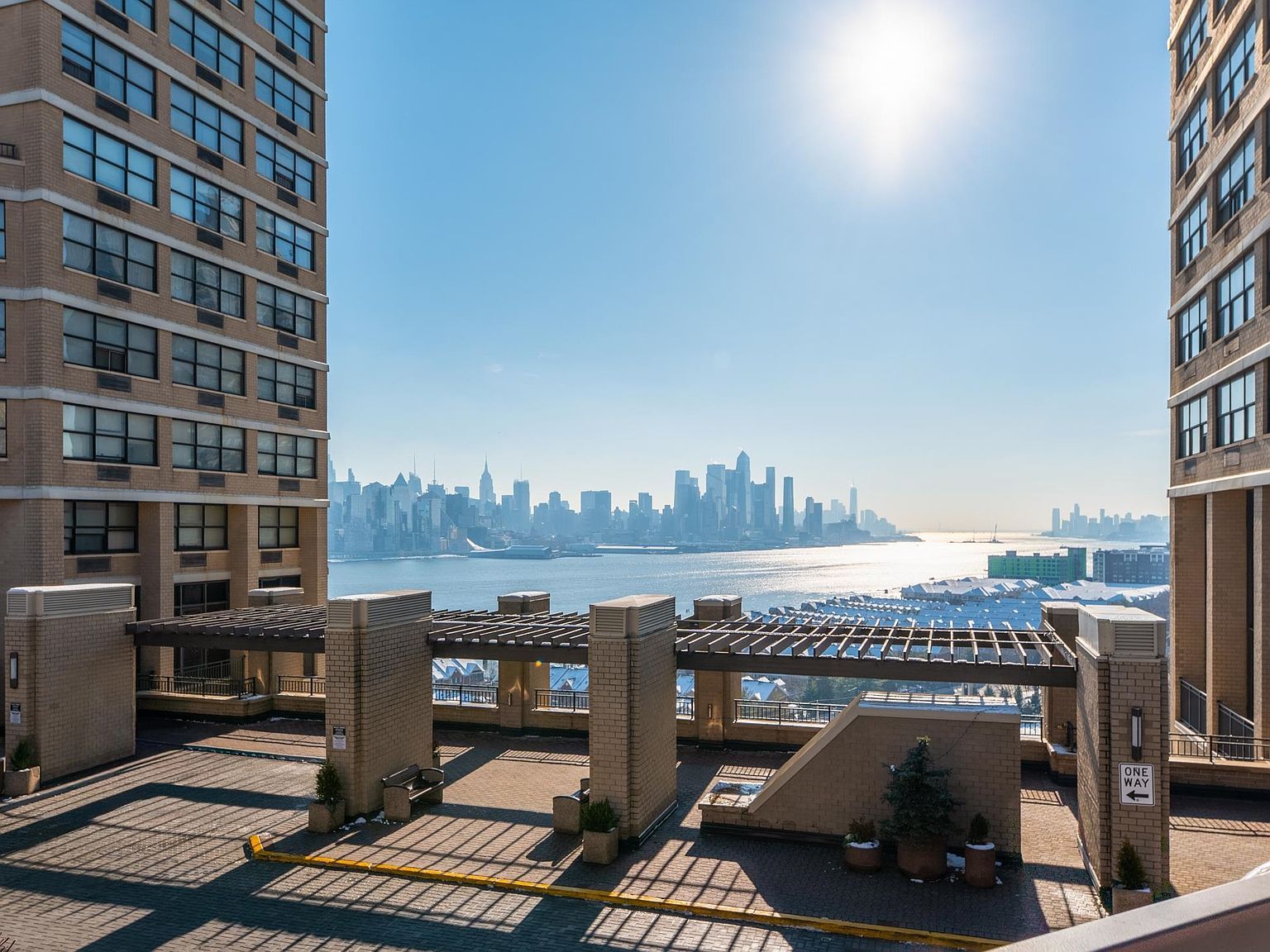 7002 Boulevard East Unit 8J West New York, NJ 07093 - Thumbnail 2