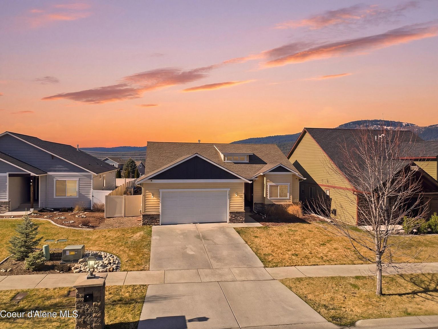 13421 N Shimmering Ct Rathdrum, ID 83858 - Thumbnail 2