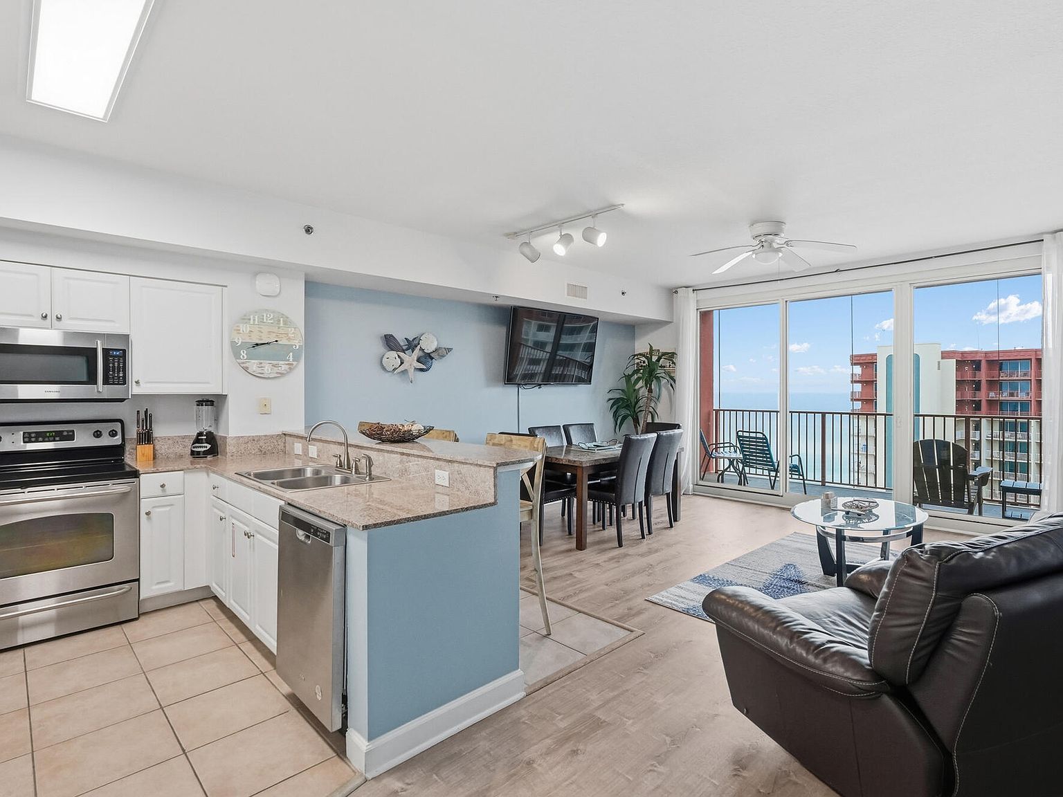 9900 Thomas Dr Unit 2226 Panama City Beach, FL 32408 - Thumbnail 2