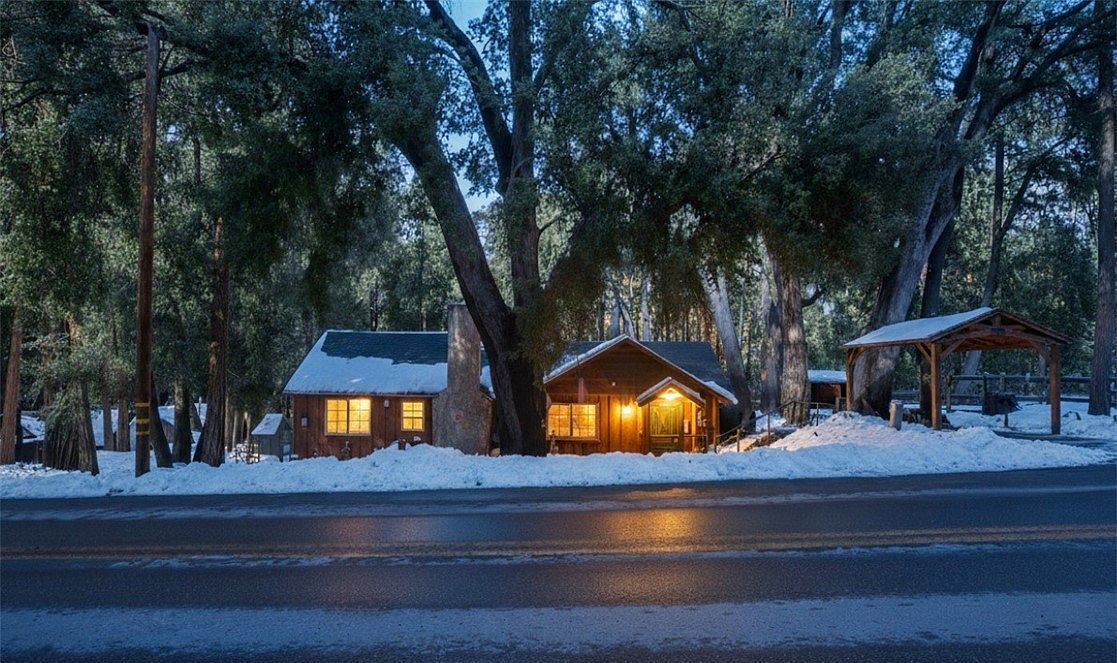 40204 Valley Of The Falls Dr Forest Falls, CA 92339 - Thumbnail 2