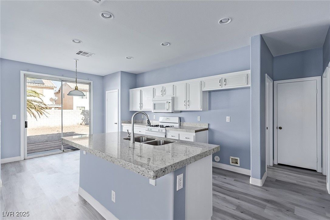 6042 Thorne Bay Ct Las Vegas, NV 89110 - Thumbnail 2