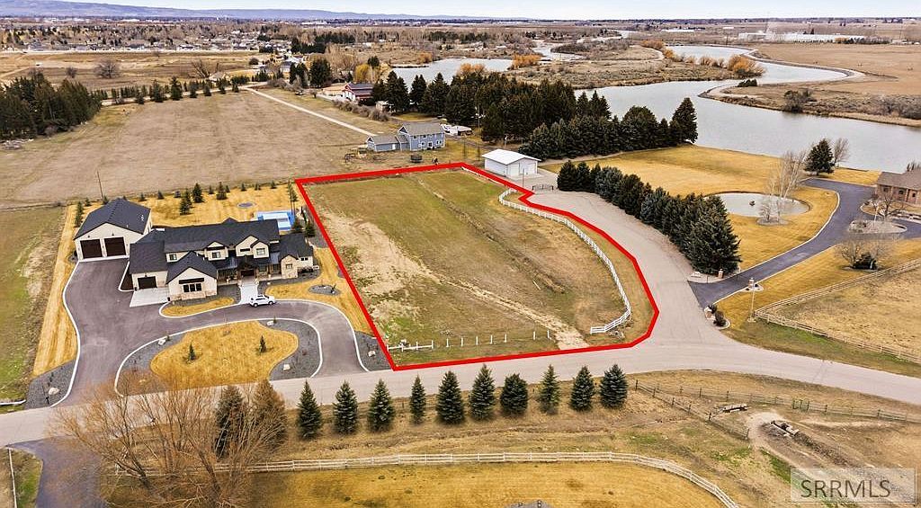 7597 N Riverfront Dr Idaho Falls, ID 83401 - Thumbnail 2