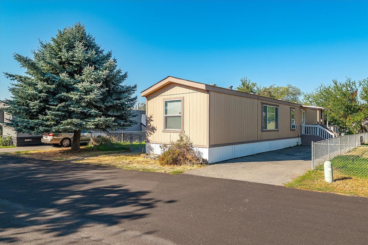 21725 E Wellesley Ave TRAILER 9 Otis Orchards, WA 99027 - Thumbnail 2