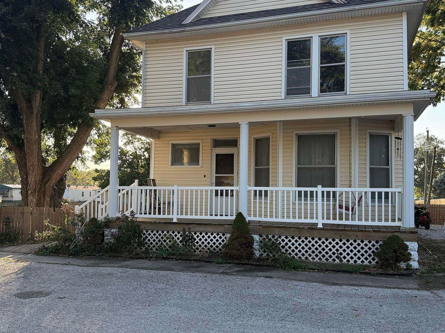 215 S Barnett St Nauvoo, IL 62354 - Thumbnail 2