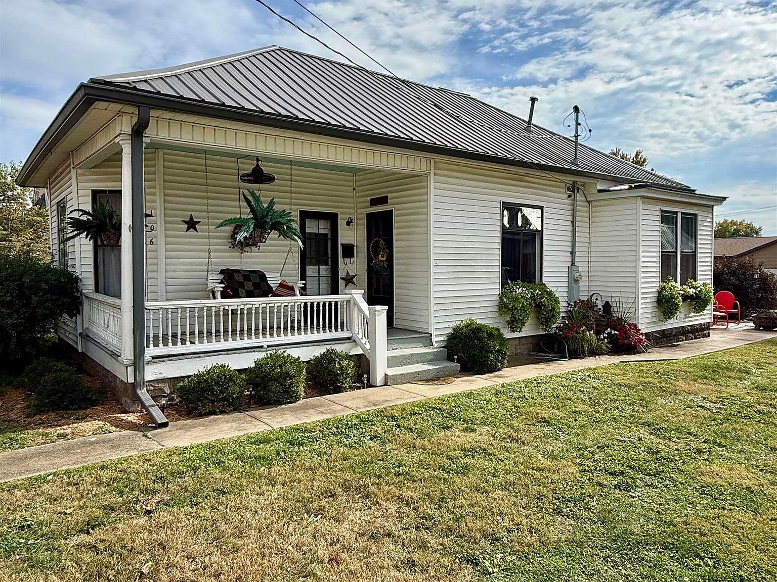 106 E South St Mount Sterling, IL 62353 - Thumbnail 2